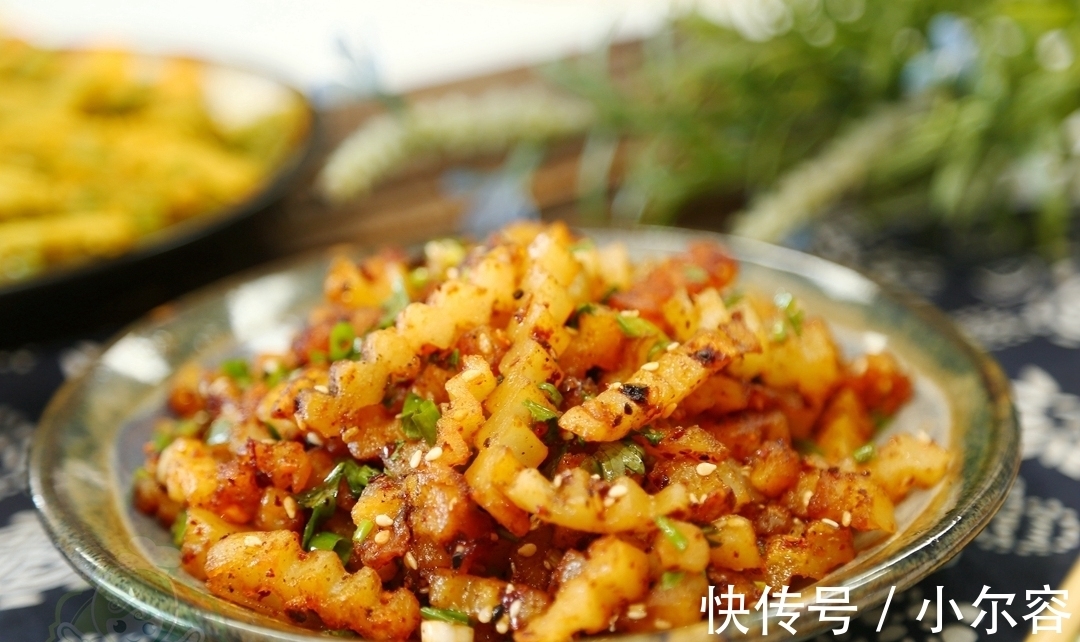 椒盐|土豆吃了几十年，第一次如此做，太香了，5盘都不够吃