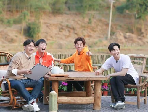  放肆|彭昱畅李振宇表情管理对比，旁若无人的笑太放肆了，铁憨憨上线！