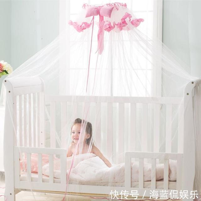 堪称教科书|2岁宝宝半夜耳朵进虫,奶奶用一招救了娃,医生堪称教科书典范