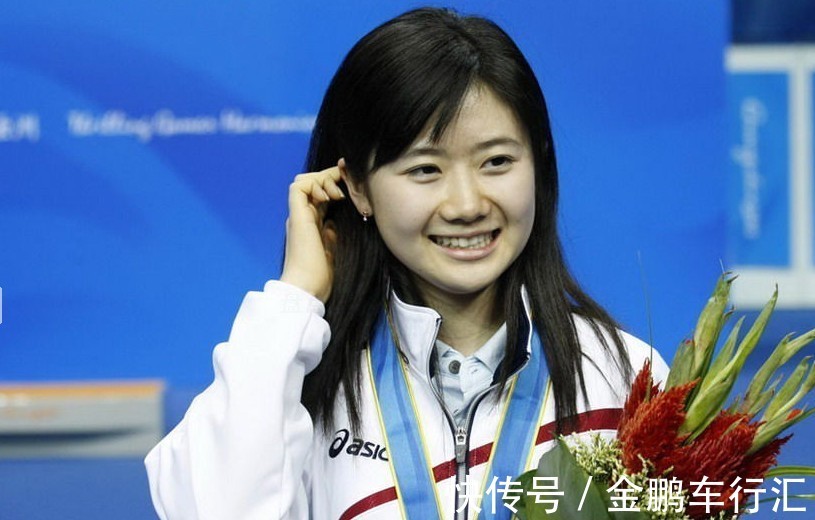 石川佳纯|日本一姐穿裙子真美!福原爱也离婚了,姐妹花有望嫁到中国来?