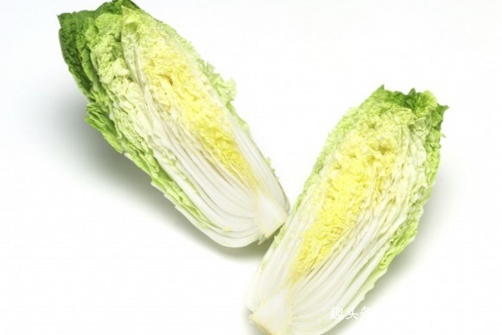 酸菜|腌酸菜时，不要直接加食盐，多加1步，又酸又脆，半年都不坏