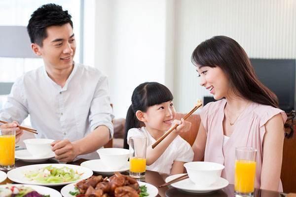 排队|儿子发高烧,医院排队800多号,宝妈心急投诉,医生:自作自受