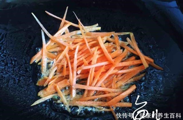 它是厨房里的“感冒药”,多吃提高身体免疫力,老人小孩要常吃!