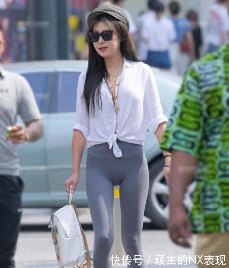 紧身裤 打底裤经久不衰,散发清新的气息,看起来更加自然!