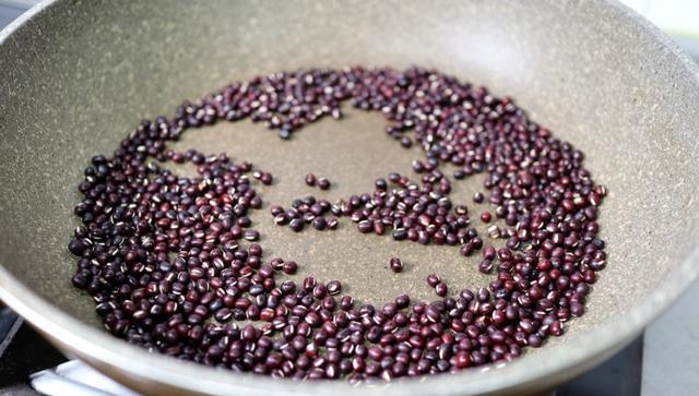 干红枣片|用热水一冲就能喝,每天1杯,瘦身又美容,女人应多喝