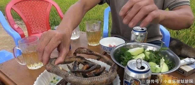 去越南玩当地朋友请我吃“烤肉干”,知道是什么肉,后悔没多吃点!