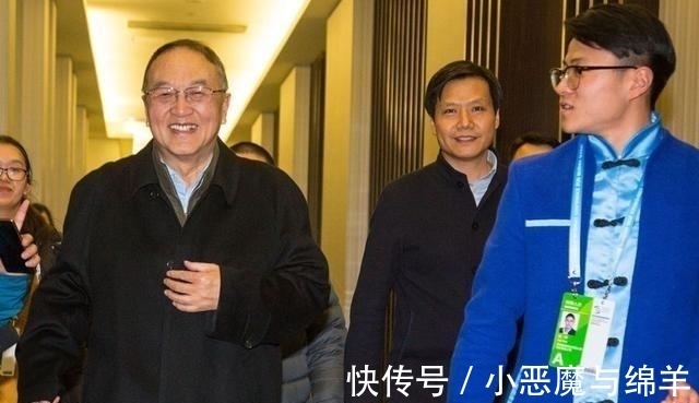 中国科学院|华为不比联想差，商界大佬却只和柳传志合影，而任正非被冷落一旁
