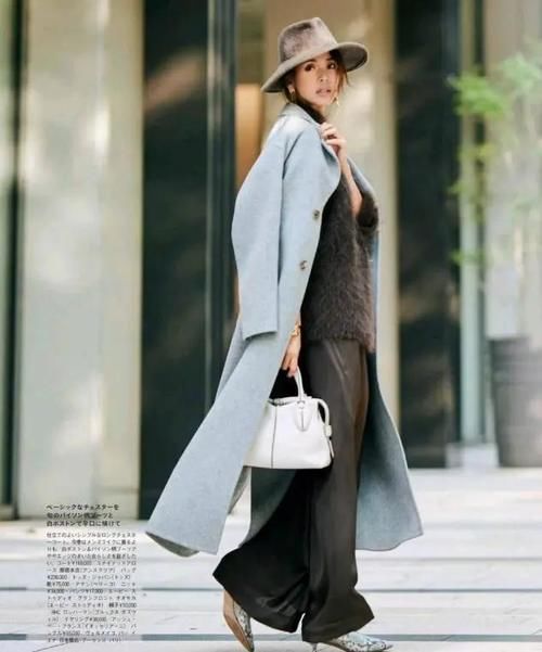 女人一旦过了45岁，一定要学会“减法穿搭”，时髦高级显气质如何打造＂减法穿搭＂