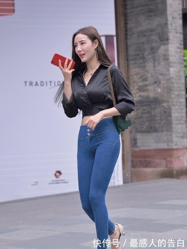 长版 束腰贴身的瑜伽裤,兼顾美感与舒适度,超级吸睛!