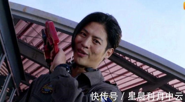 圆谷|泽塔奥特曼 伽古拉的形象修改了7次，他的初稿形象长什么样