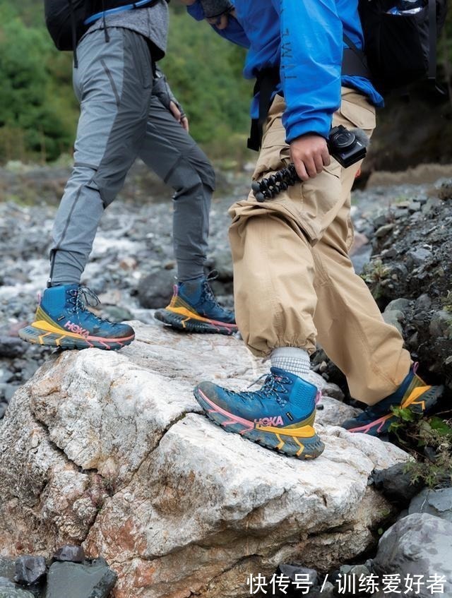 gtx 真不是因为「翘臀」才心动!跋涉两千多公里!只为早点穿上这鞋!