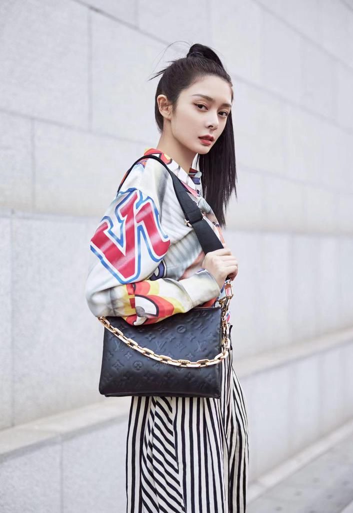 女生穿搭可以学傅菁look，可盐可甜