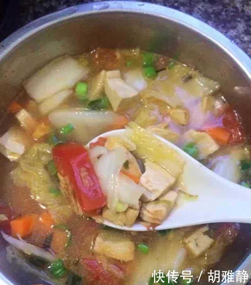 朋友来做客,老婆做了7个菜,吃完说以后下次来客人还是去饭店吧