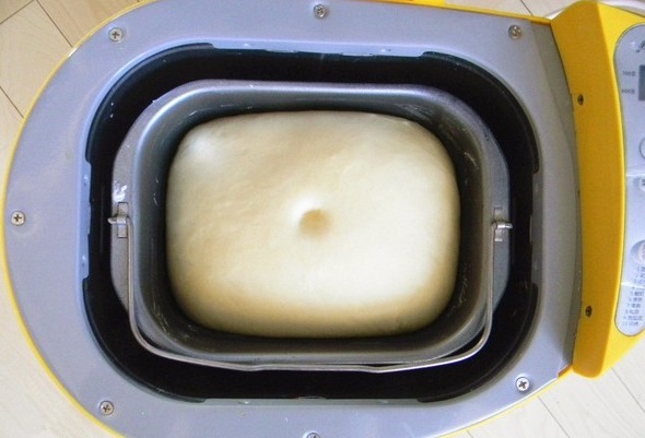 我家面包从来不买,用这个方法做,面包暄软醇香,久放不硬