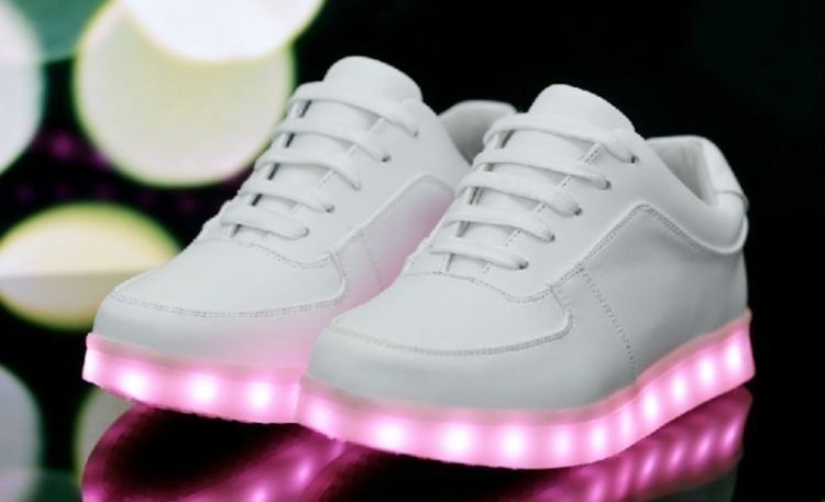 合脚|给娃买鞋子要买大一号?那些家长误以为的好处,其实是在坑娃