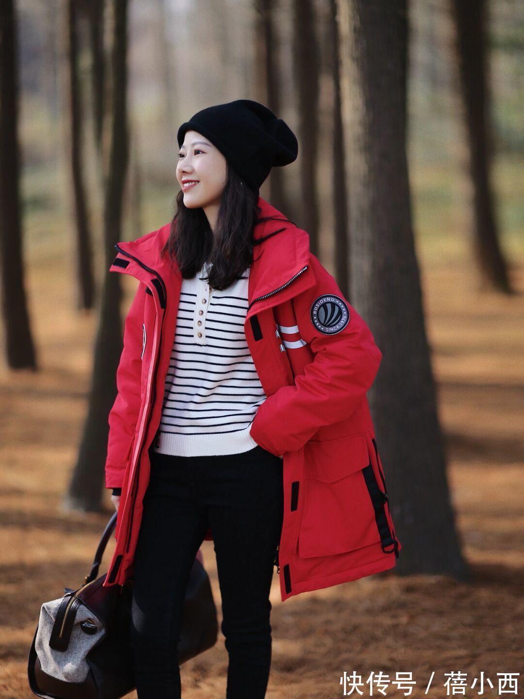 毛衣 如何将基础款羽绒服穿出时尚感?这几点搭配小技巧,越早知道越好