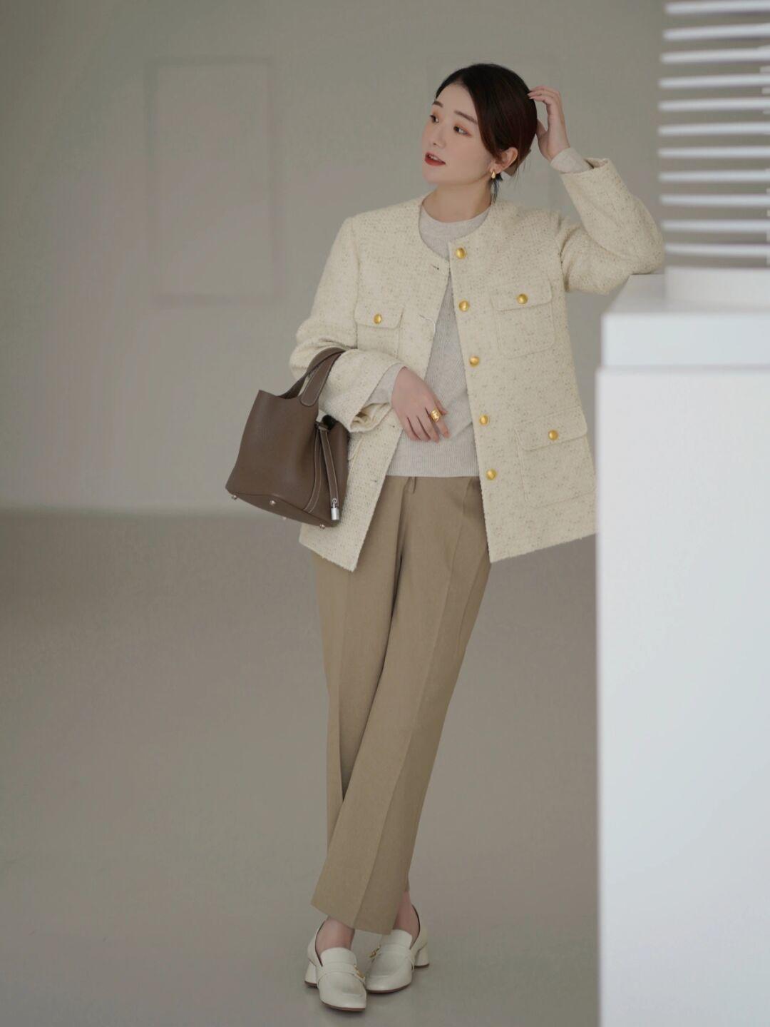 高级感 春天不知道怎么穿?小香风外套这样搭,普通人也能美出明星范