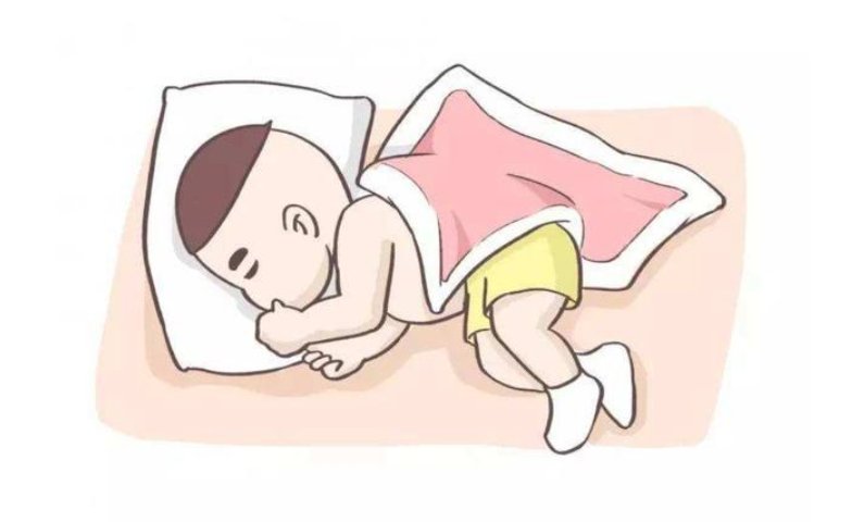 你的宝宝睡觉经常有这三个动作，不要去打扰她，孩子正在长高