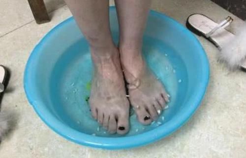 卵巢|怎样才能让卵巢保持健康,几个小方法,有助于气色红润,更显年轻