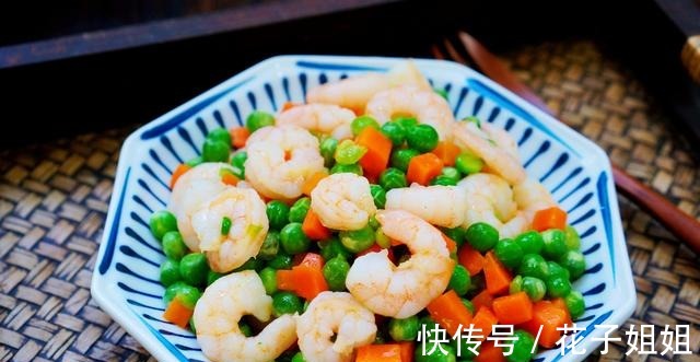 胡萝卜|好吃好做的一道菜，食材简单，做法省事，营养丰富，老少皆宜！