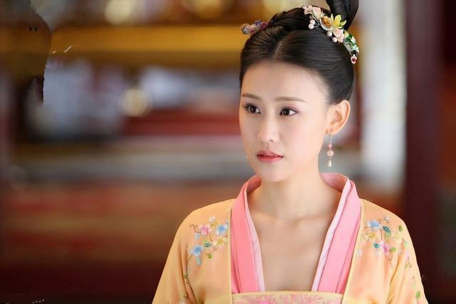 皇帝|驸马愚钝不通男女之事,公主跑去向哥哥哭诉,皇帝一条妙计解决