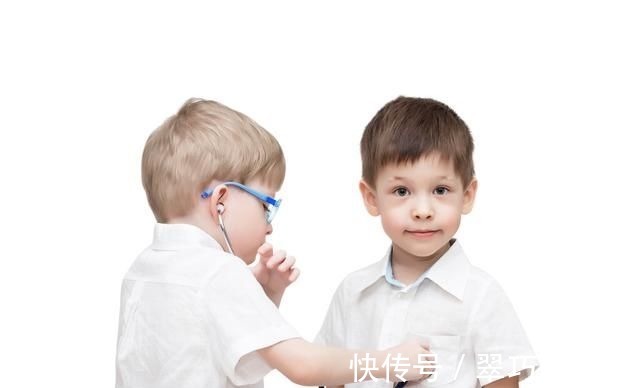 用眼习惯|近视小龄化越来越严重,如何预防孩子近视?这5点要注意