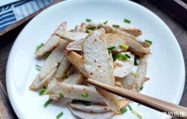 槟榔芋|很多人不知道,它是碱性食物,补血还补气,人到中年要多吃!