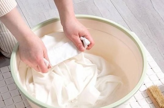 区别|“洗衣粉”和“洗衣液”有何区别看完就明白,以后洗衣别再乱用