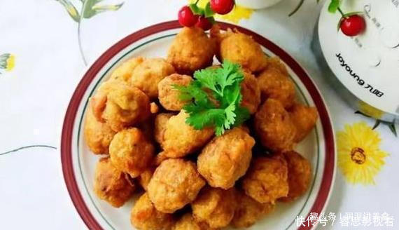 香酥肉丸子,一炸就糊学会三个妙招,丸子外酥里嫩,美味极了
