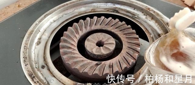 |沙雕动画，搞笑：和小伙伴比坑爹，我竟然还比不上他