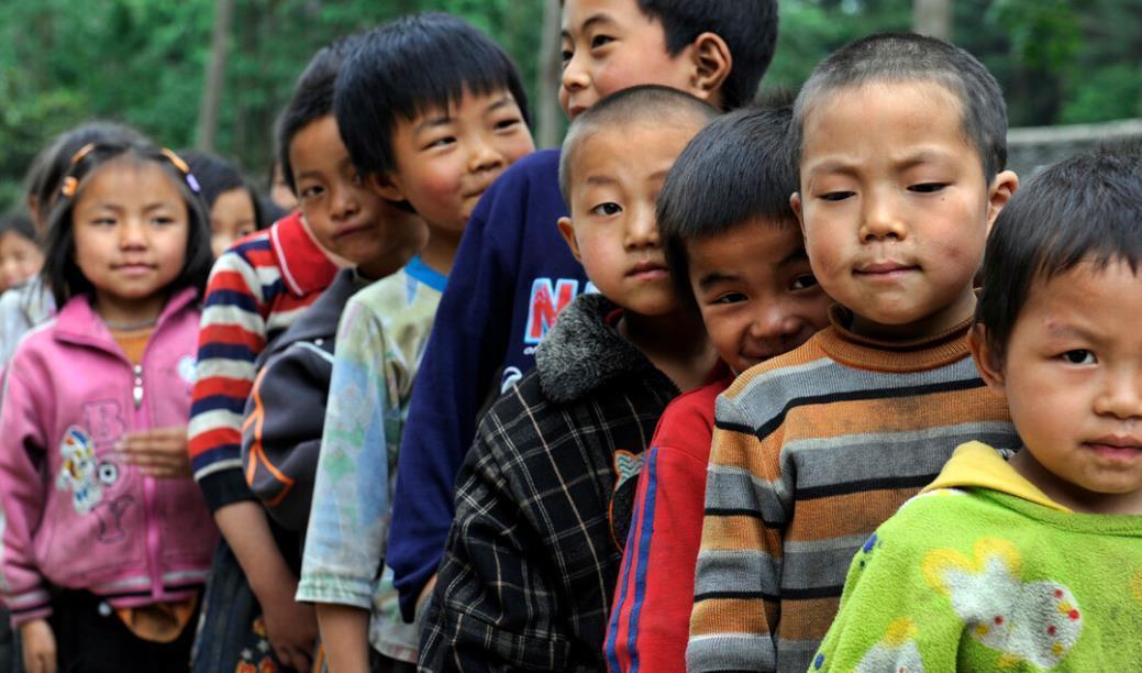 房价上涨|儿子五年攒二十万,父母用来在老家盖房,如今一家人悔不当初