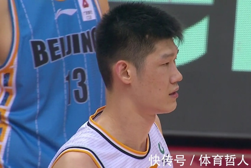 蜕变|17投16中砍下36分！CBA2米11内线悍将完成蜕变，未来看齐易建联