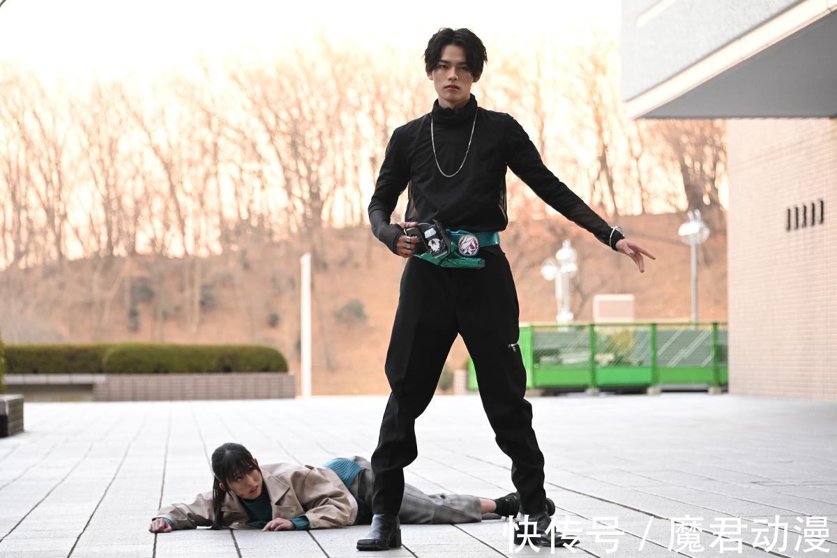 基夫|假面骑士Revice:蜃楼出现对抗女王,大二的加强取决于与恶魔合体