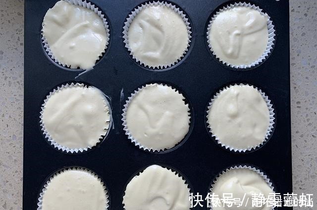 不用低筋面粉也能做蛋糕,最近很火的网红糯米小蛋糕,你吃过吗