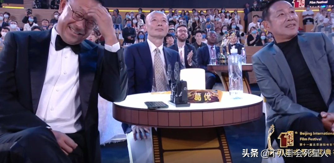 颁奖礼晚会|北影节颁奖礼晚会：刘晓庆发言获全场鼓掌，陈道明一句话逗笑巩俐