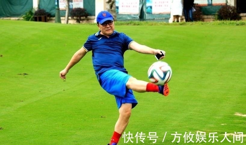 梅西c罗|名嘴再批国足归化球员:归化≠神话,10亿水漂应该投在青训