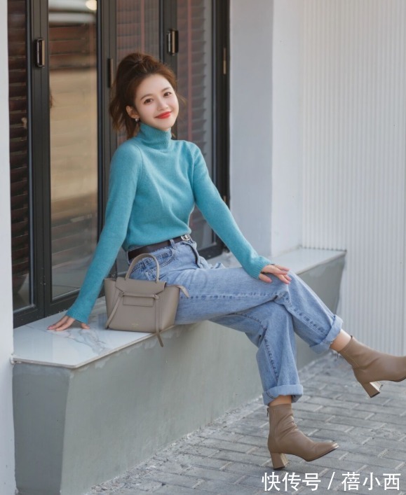 穿搭|建议多穿“针织衫”,选择这4种颜色,搭配半身裙、牛仔裤很时髦