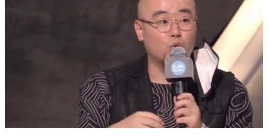 为什么名字叫《导演请指教》，被批评的却是导演？到底谁在指教？