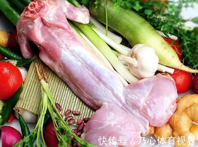 兔唇|“怀孕期间”吃5种食物,易增加胎儿畸形和兔唇的风险,需杜绝