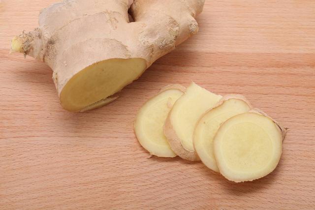 脾胃|夏季,从现在到三伏用2个方法,排出身体湿气!