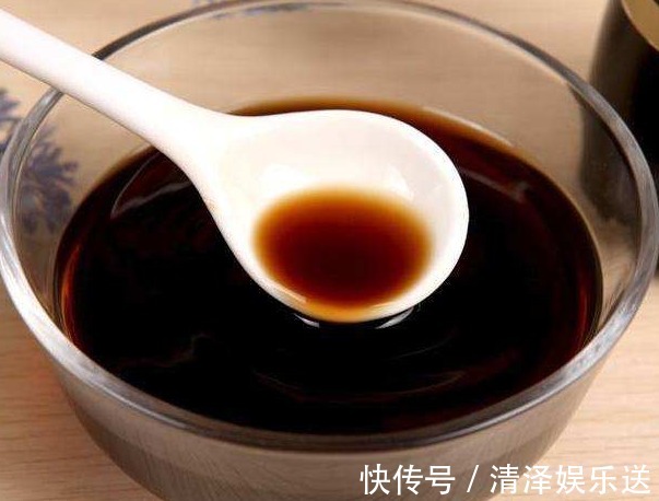 “厨余垃圾”养花也有误区，很多人方法都用错了，难怪养花不好看