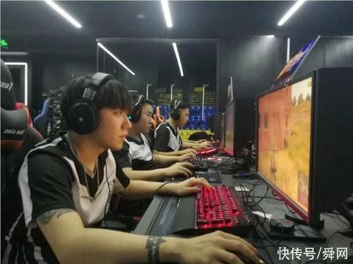 同事|比早恋更能“摧毁”孩子的是这种“友谊”，家长一定要跟孩子说清楚