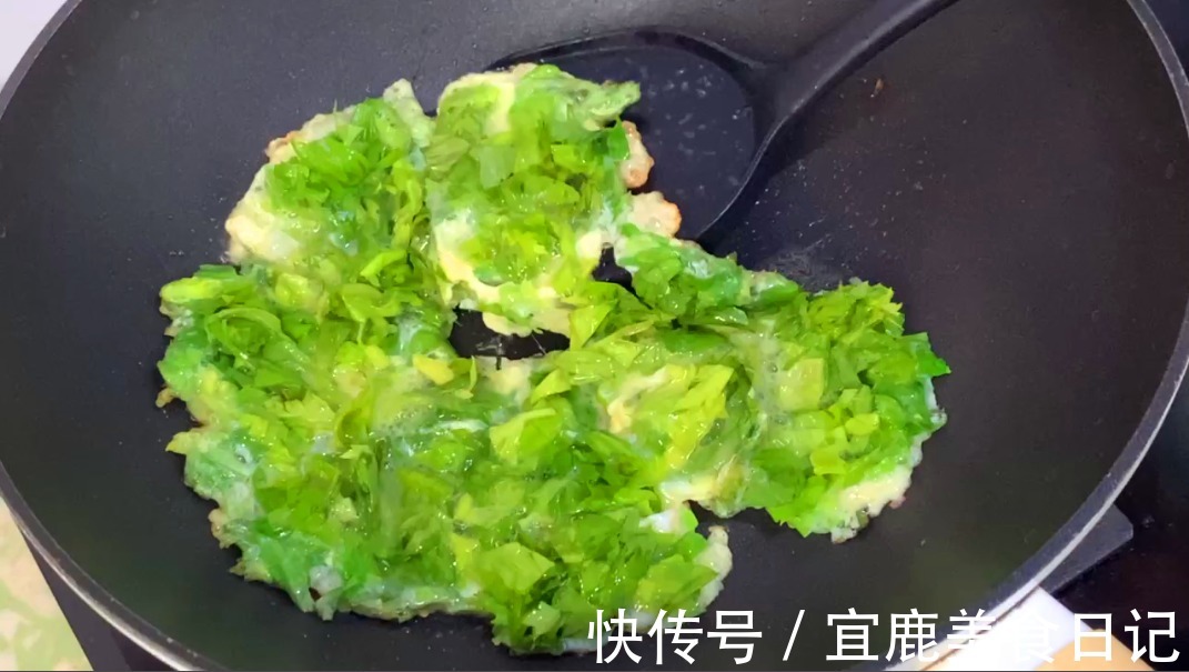 调味品|秋天，这叶子炒鸡蛋比韭菜还要香，平时都扔掉不要，不懂吃太可惜