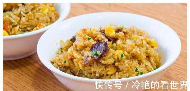 焖饭|懒人焖饭，只用一个电饭锅，饭菜全齐，天冷这样做，免洗一堆锅