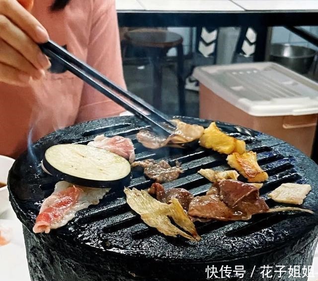 2021年的第一顿烤肉局,准备好约上谁去吃了吗~