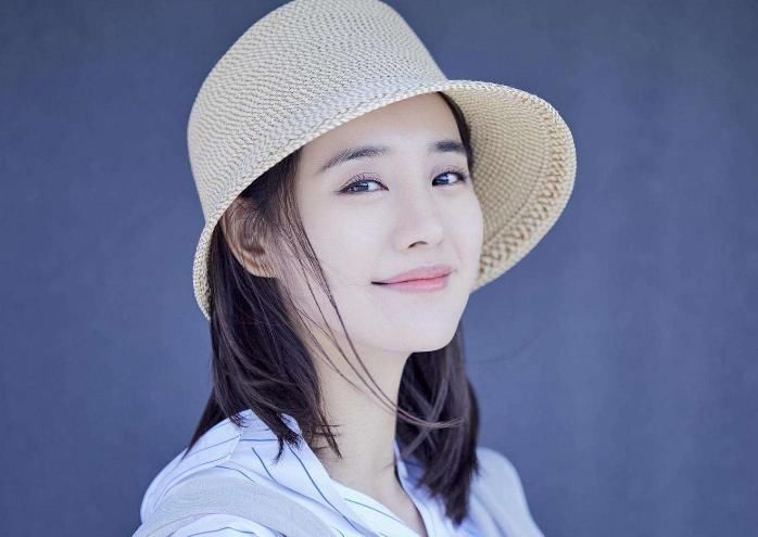  夏洛特烦恼|有一种“毁容”叫秋雅，《夏洛》中可盐可甜，结婚后却“沦为路人”