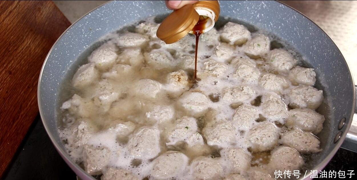 解馋|秋天,睡眠不好要常喝这汤,做法简单营养高,煮一大锅好喝又解馋