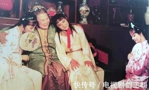 贾母@红楼梦:作者暗示林黛玉和宝玉早有婚约!林如海比贾母还精明算计