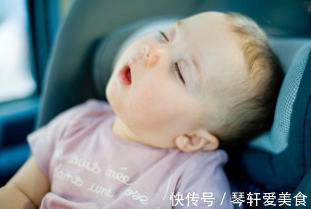 宝妈|宝宝夜里出现仨表现,暗指进入“猛涨期”,多吃三物,为长高助力