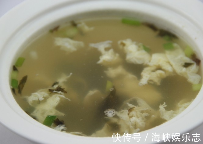 快餐|怀孕期，有3种“没营养”的食物孕妈尽量少吃，会损害宝宝发育